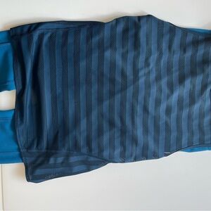 Lululemon Teal Tights and Mesh Performance Tank